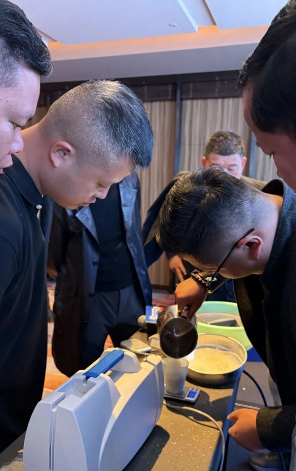 湖南興隆種業(yè)有限公司,長沙稻谷種植與銷售,長沙農(nóng)作物品種的選育,長沙農(nóng)業(yè)病蟲害防治服務(wù)